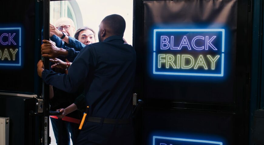 Safety Tips In Crowded Areas (“Black Friday”)