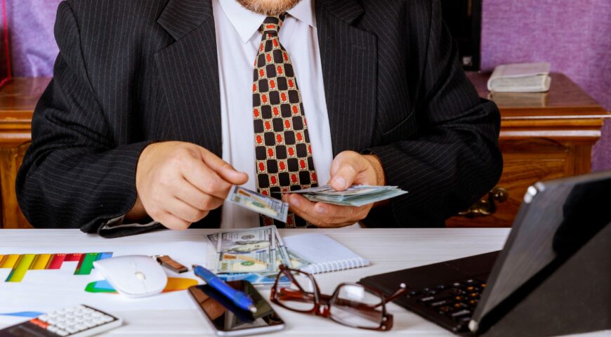 How Businesses Can Handle Money Safely