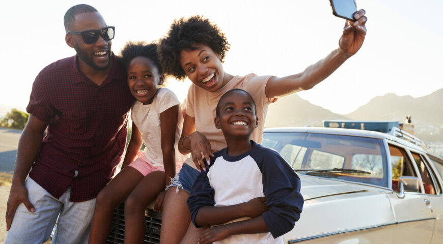 6 Road Emergencies While Traveling And Ways To Handle Them