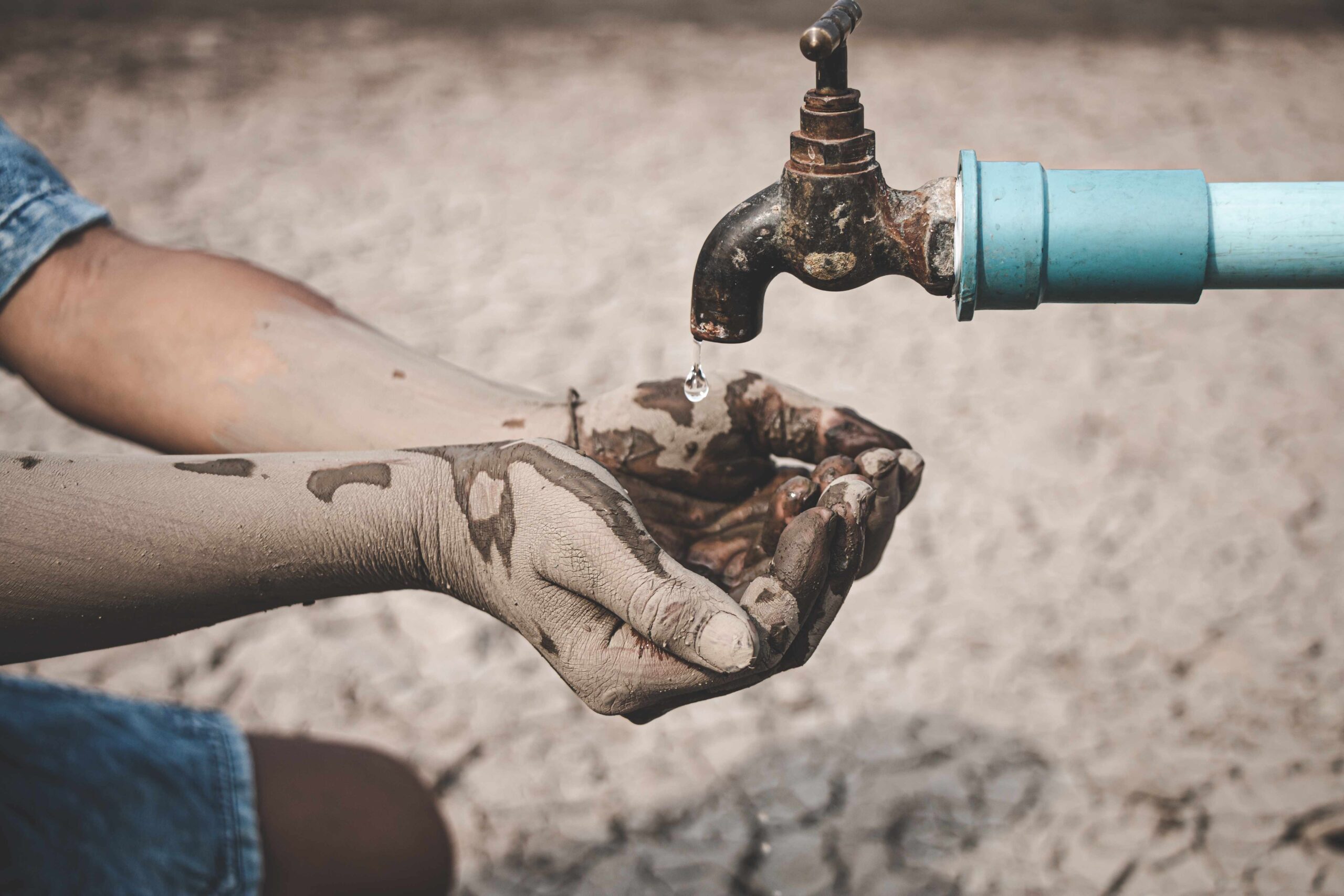 Water Shortages and Outages: Managing Household Emergencies During Heat Waves